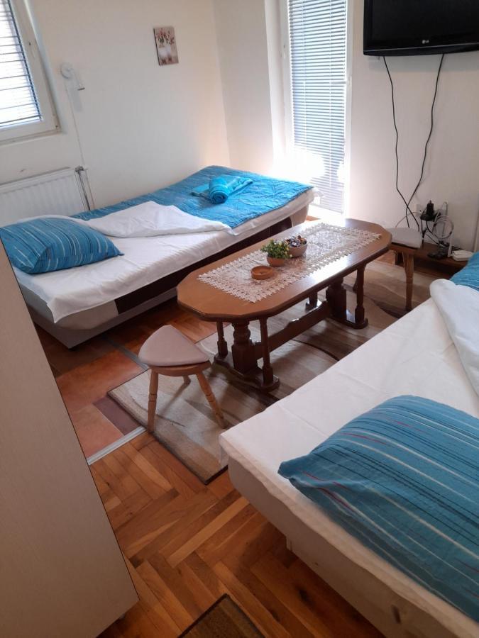 N&N Apartment Brzeće Екстериор снимка